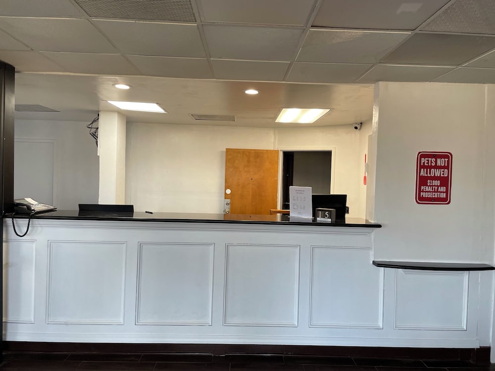 Red Lion Inn & Suites Hattiesburg 4/17