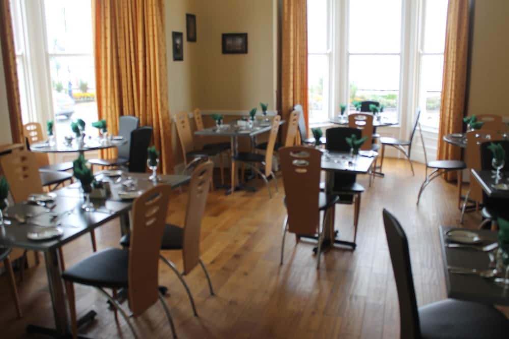 Chatsworth House Hotel 33/50