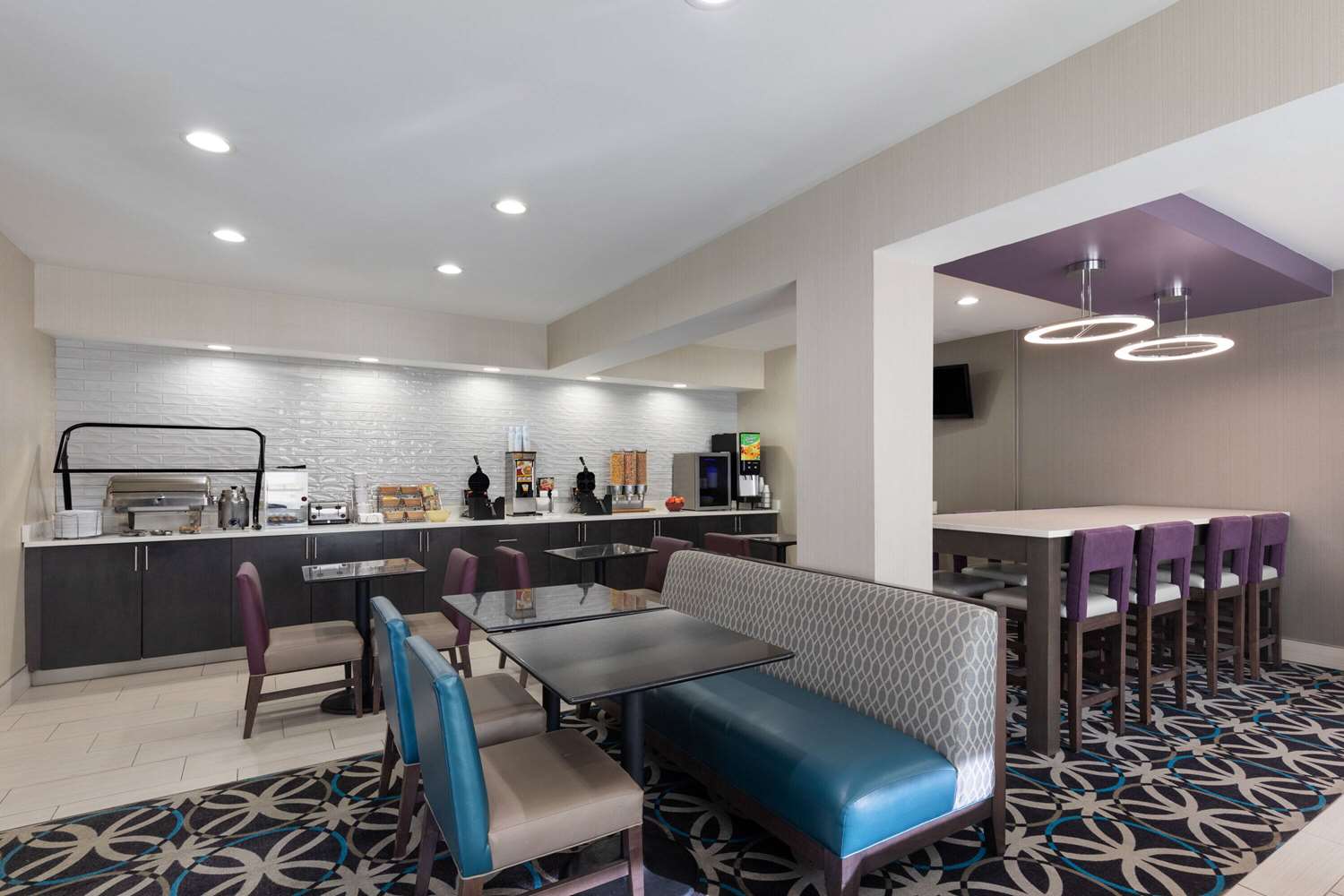 La Quinta Inn & Suites by Wyndham Snellville-Stone Mountain 11/19