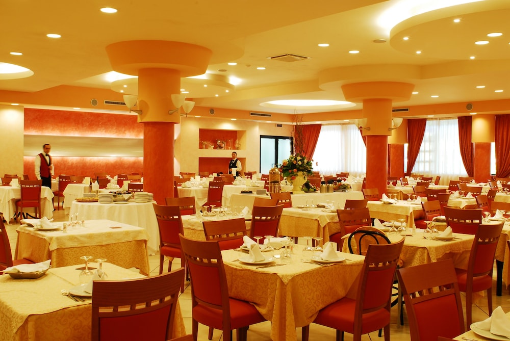 restaurant-cafeteria