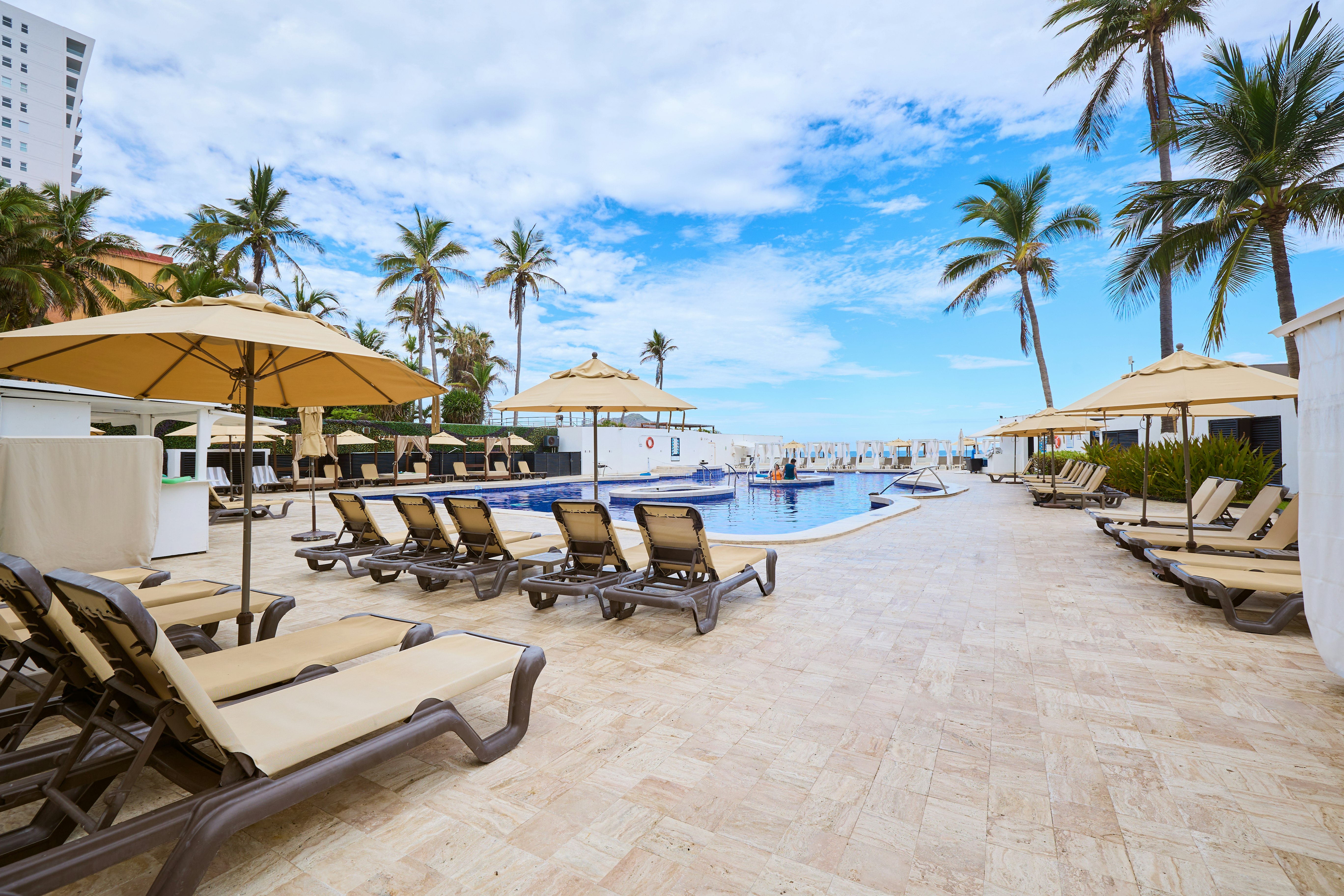 Sunvivia by Fiesta Americana Mazatlan 38/80