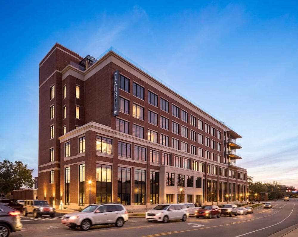 The Laurel Hotel & Spa 35/41