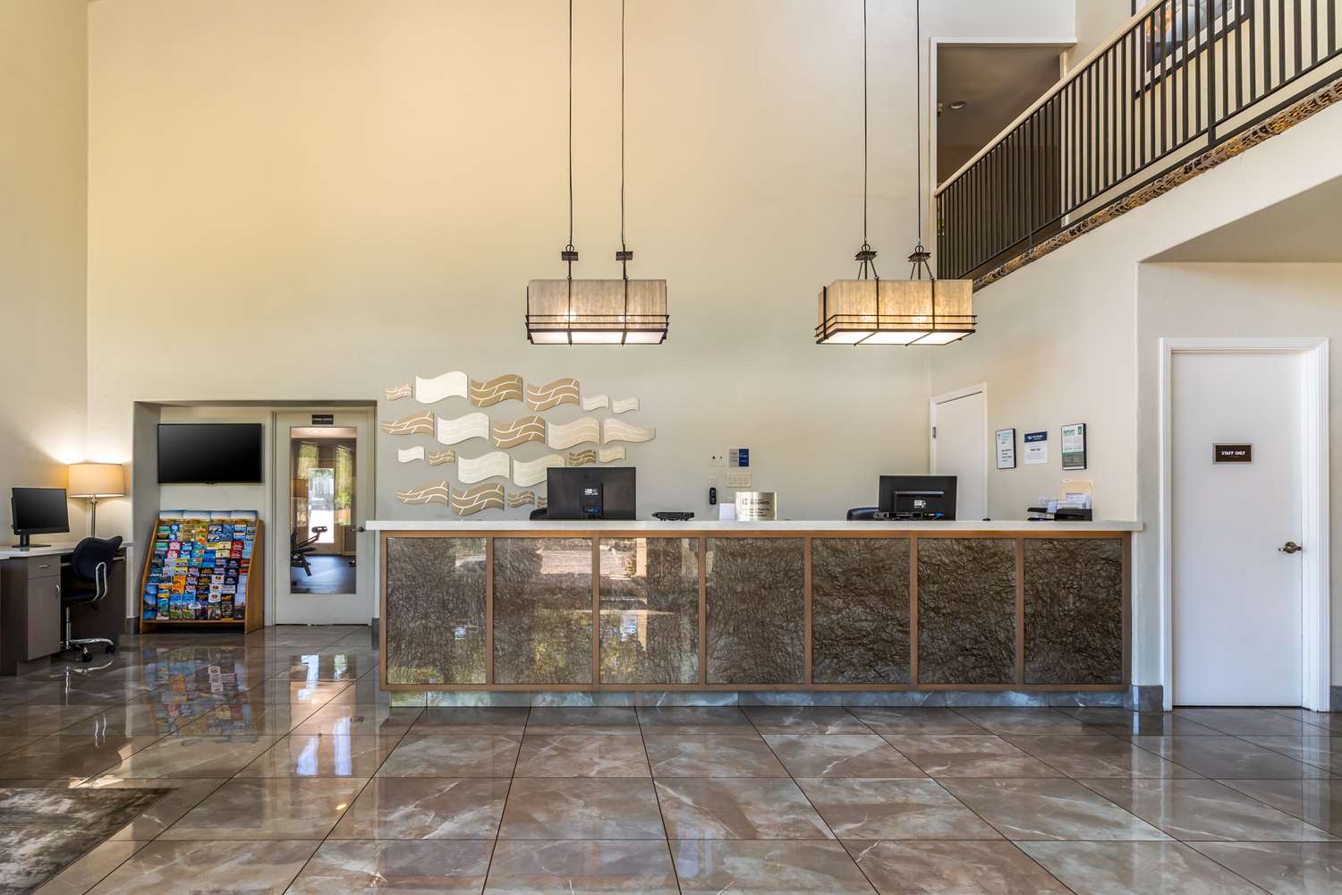 Best Western Plus Inn Scotts Valley 3/26