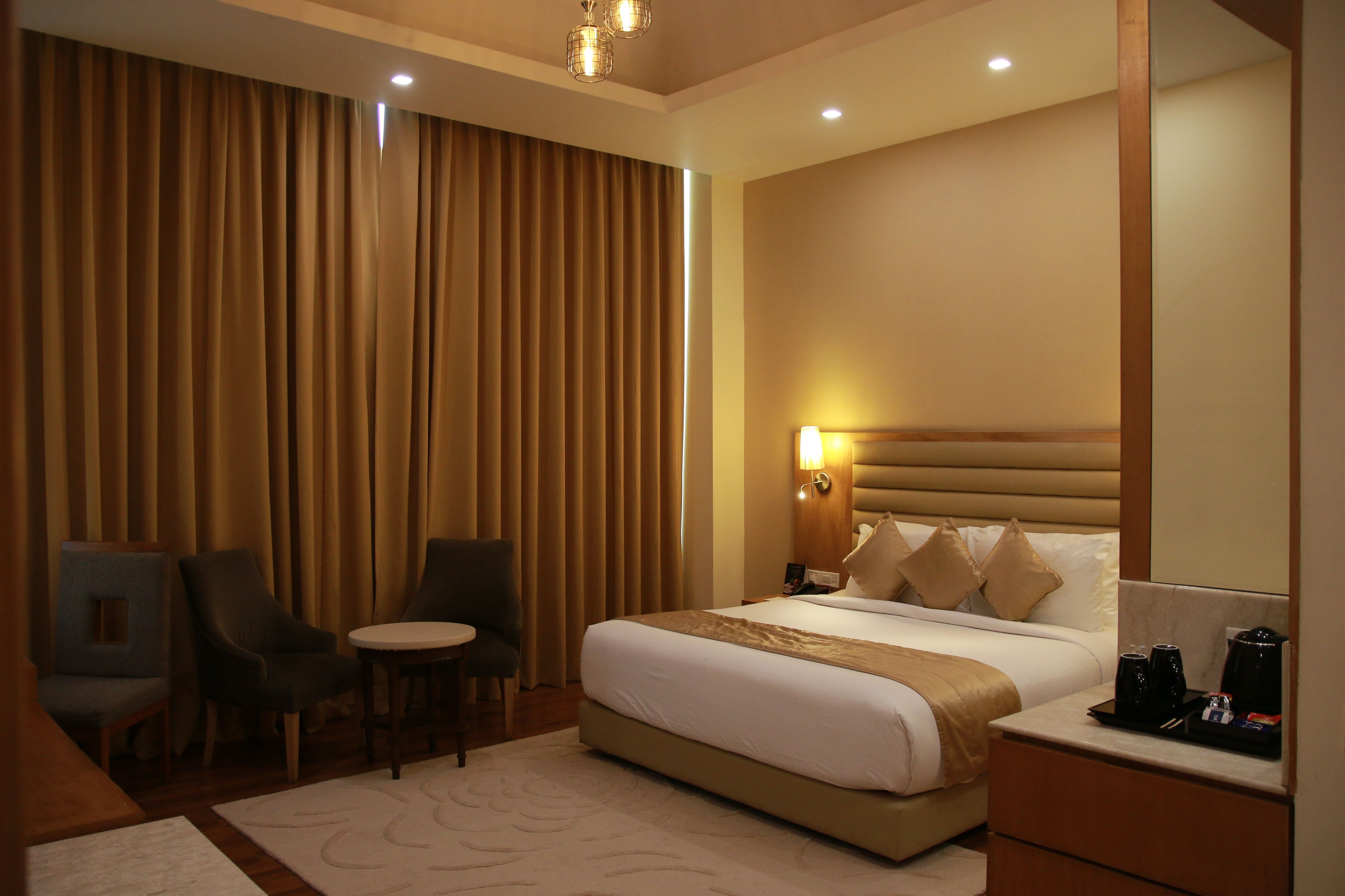 Opulent by Ferns N Petals Chattarpur 14/22
