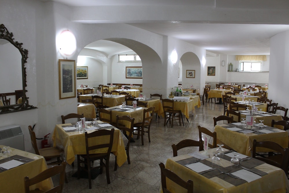 HOTEL CASTIGLIONE 51/74