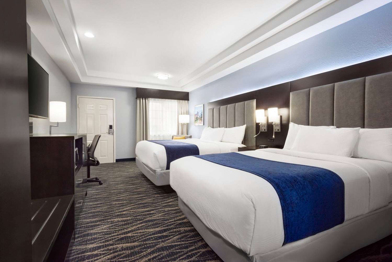 Days Inn & Suites by Wyndham Houston Hobby Airport 12/41