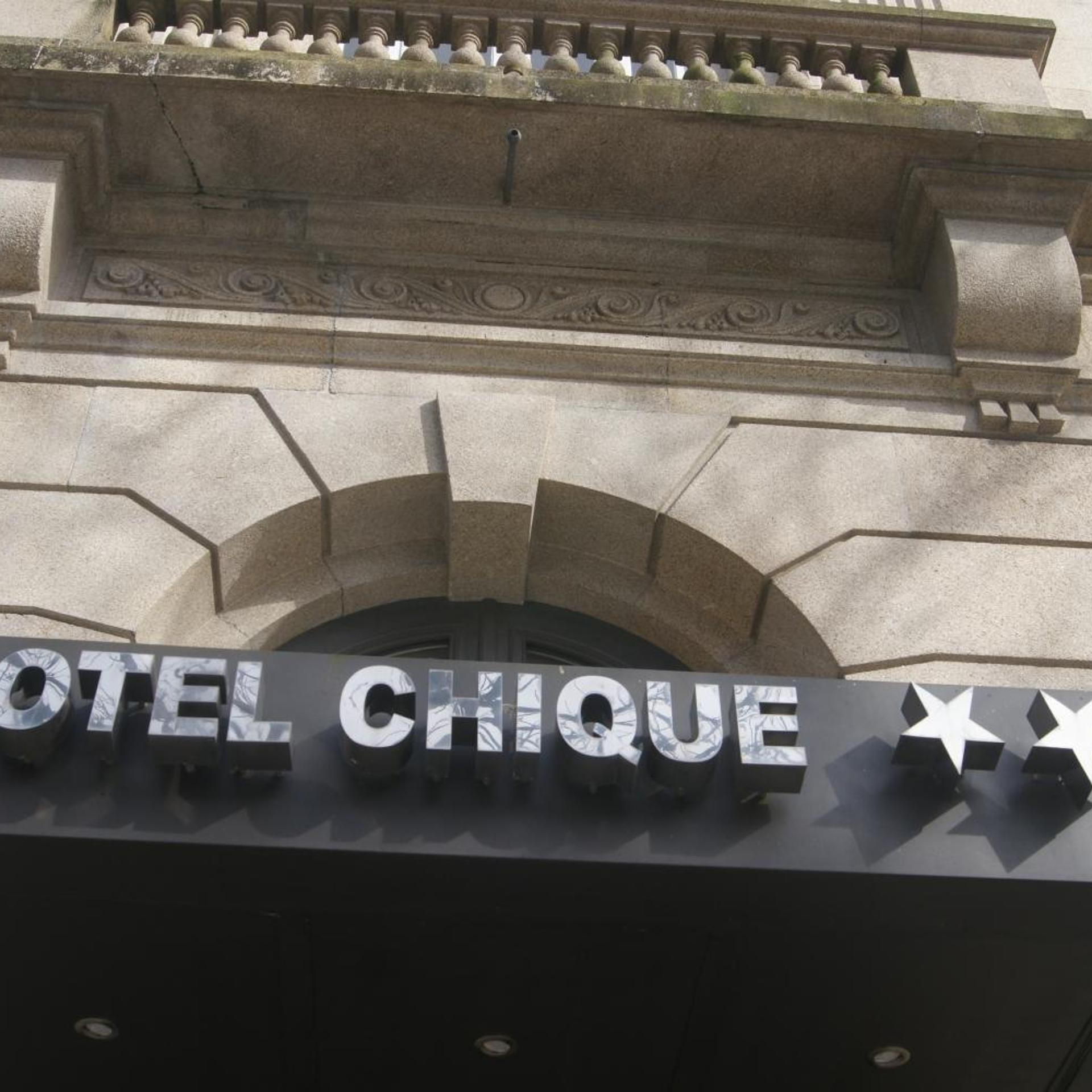 Hotel Chique 5/50
