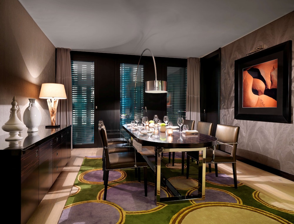 Hyatt Regency Dusseldorf 65/73