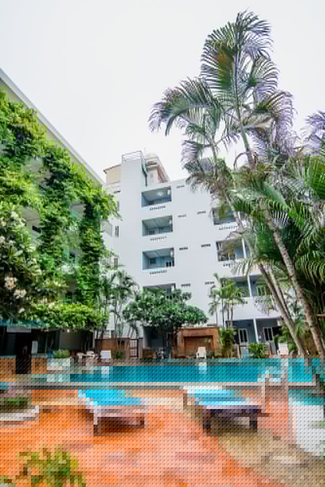 Sutus Court 1 11/66