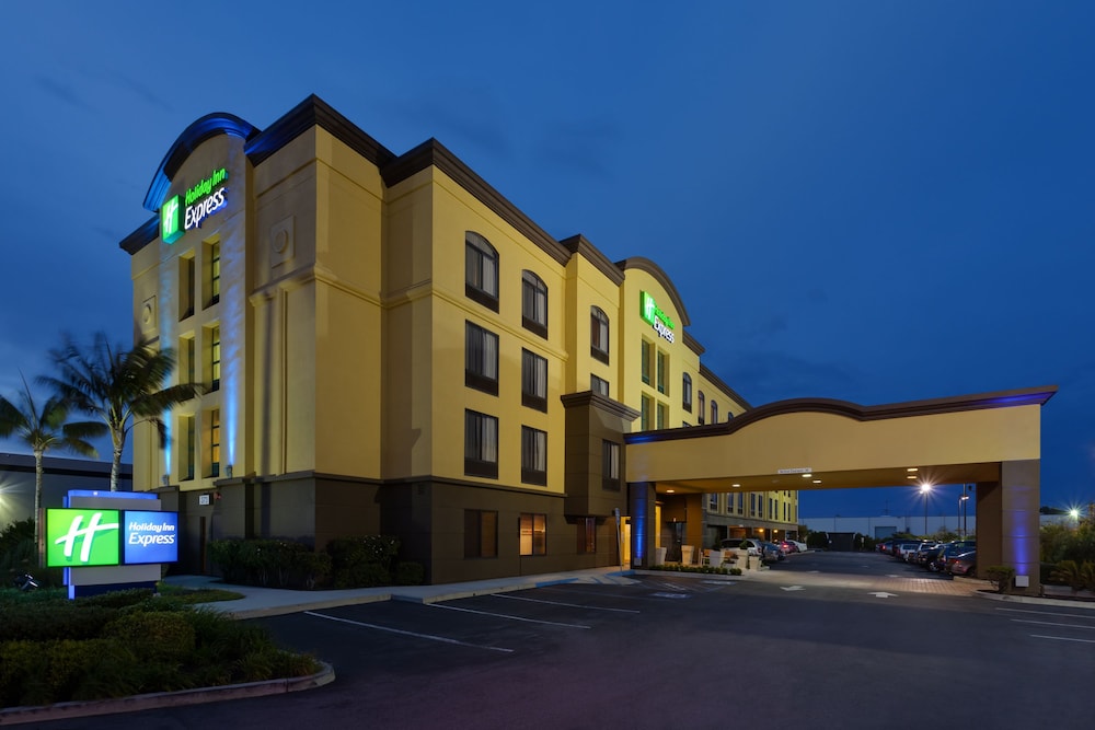 Holiday Inn Express San Francisco-Airport North 6/52