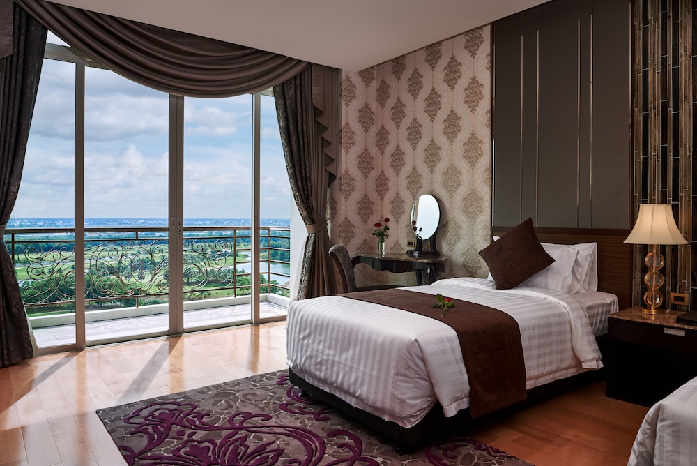 Garden City Hotel 17/38