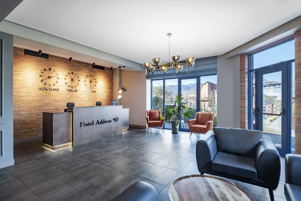 Hotel Address 9D 38/54
