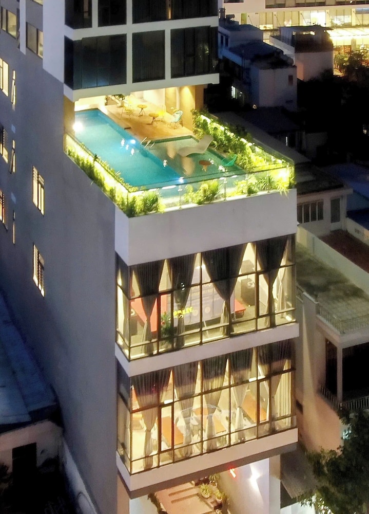 Em Oi Hotel 4/49