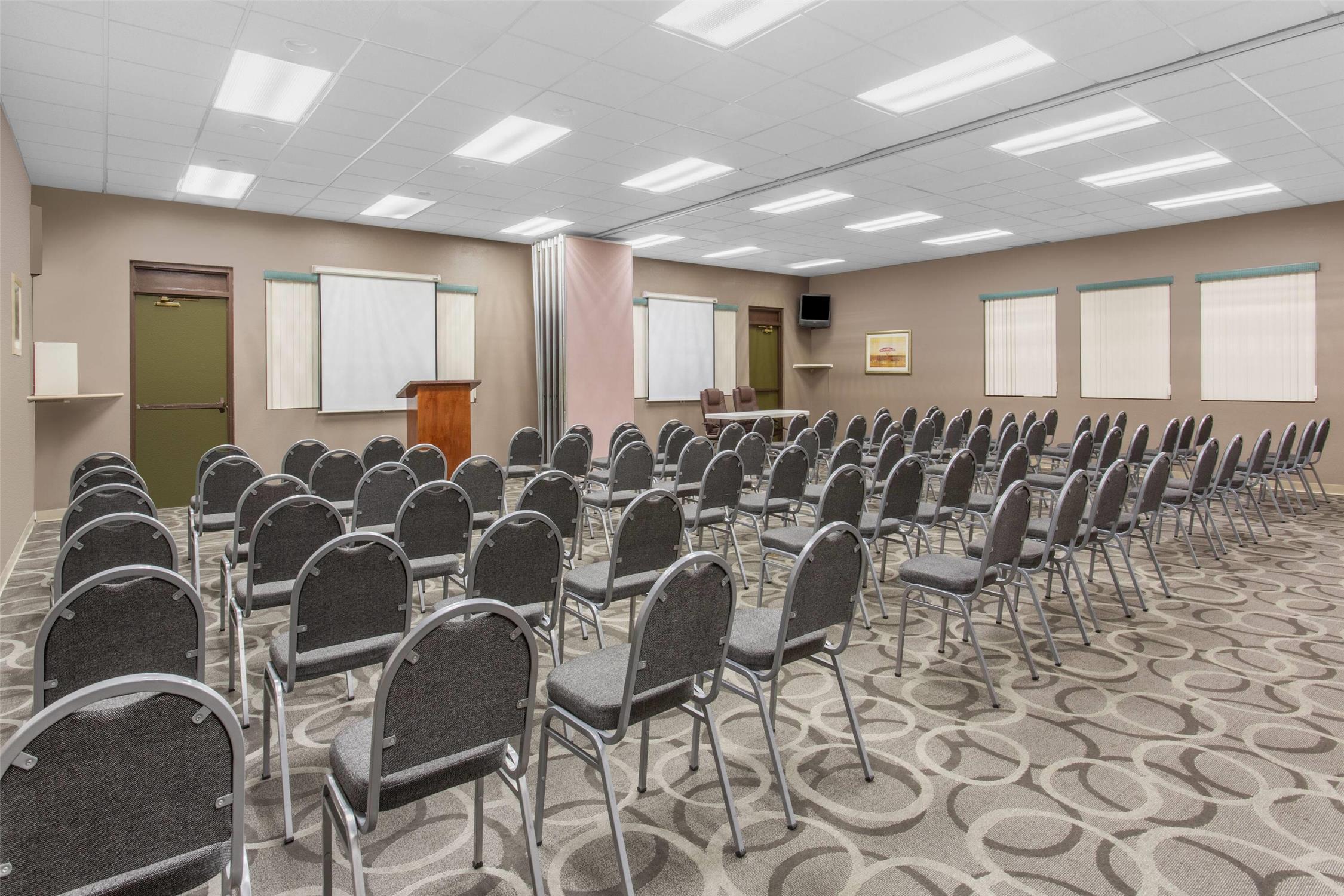 Howard Johnson By Wyndham Ocala Fl 14/29