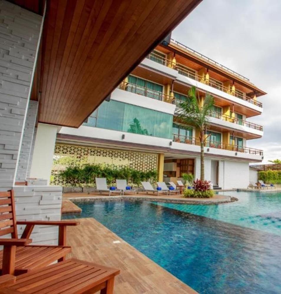 Aqua Resort Phuket 43/70