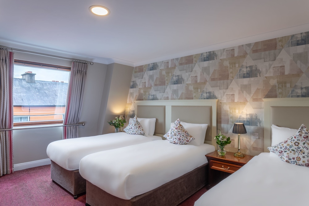 Dooleys Hotel Waterford City 12/57