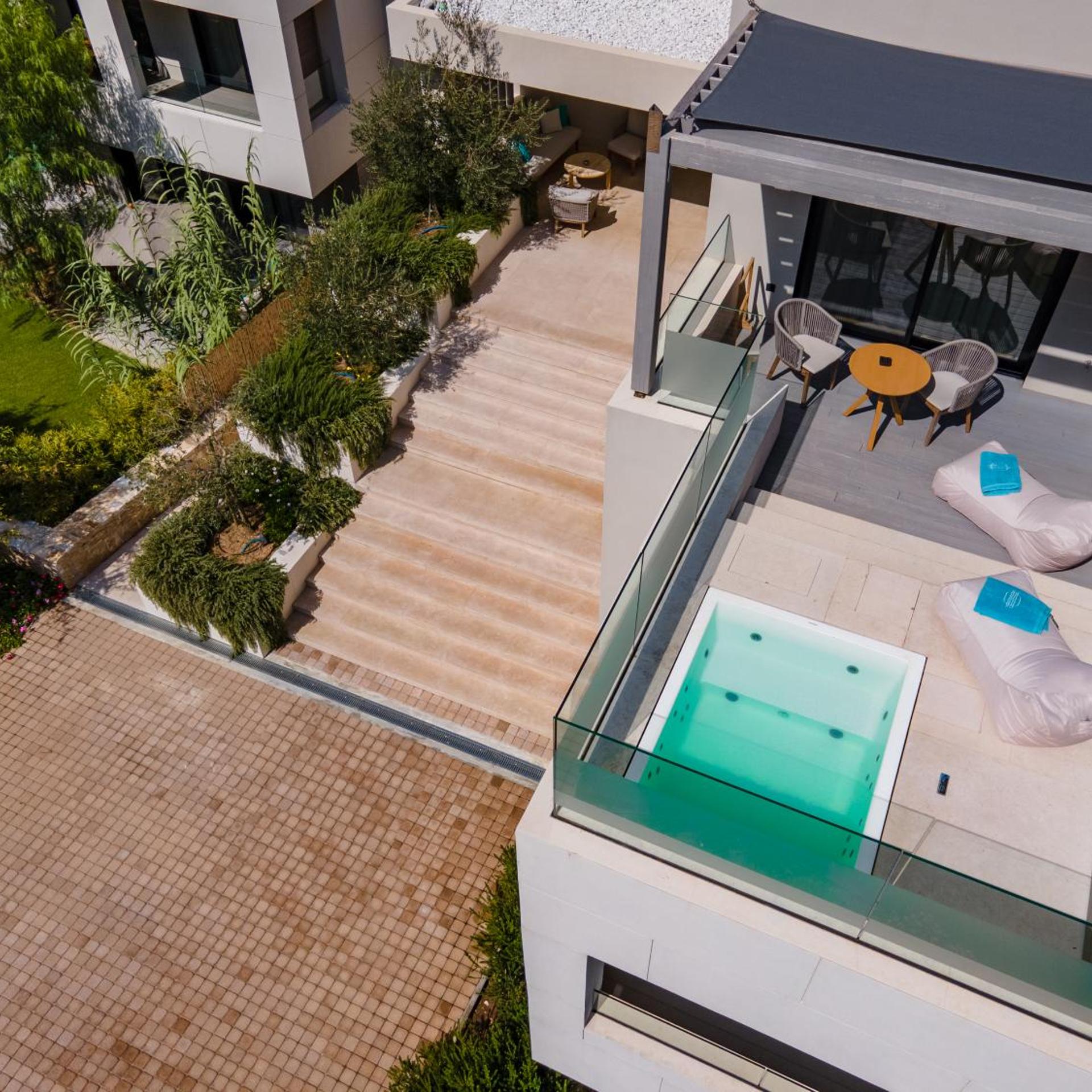 Vathi Cove Luxury Resort & Spa 36/60