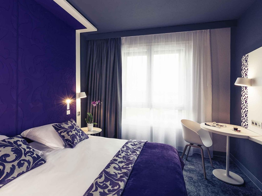 Mercure La Roche Sur Yon Centre 12/76