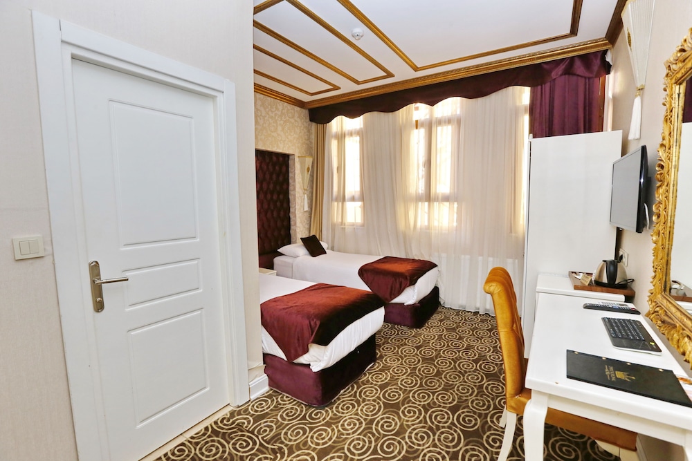 Diamond Royal Hotel 26/41