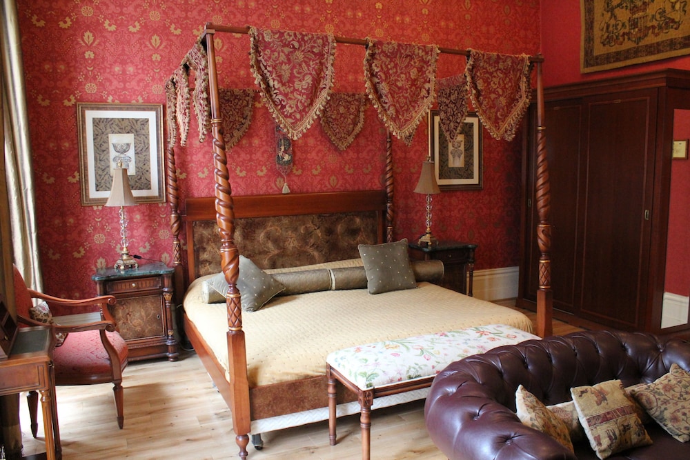 Opulence Centra London Hotel 29/75