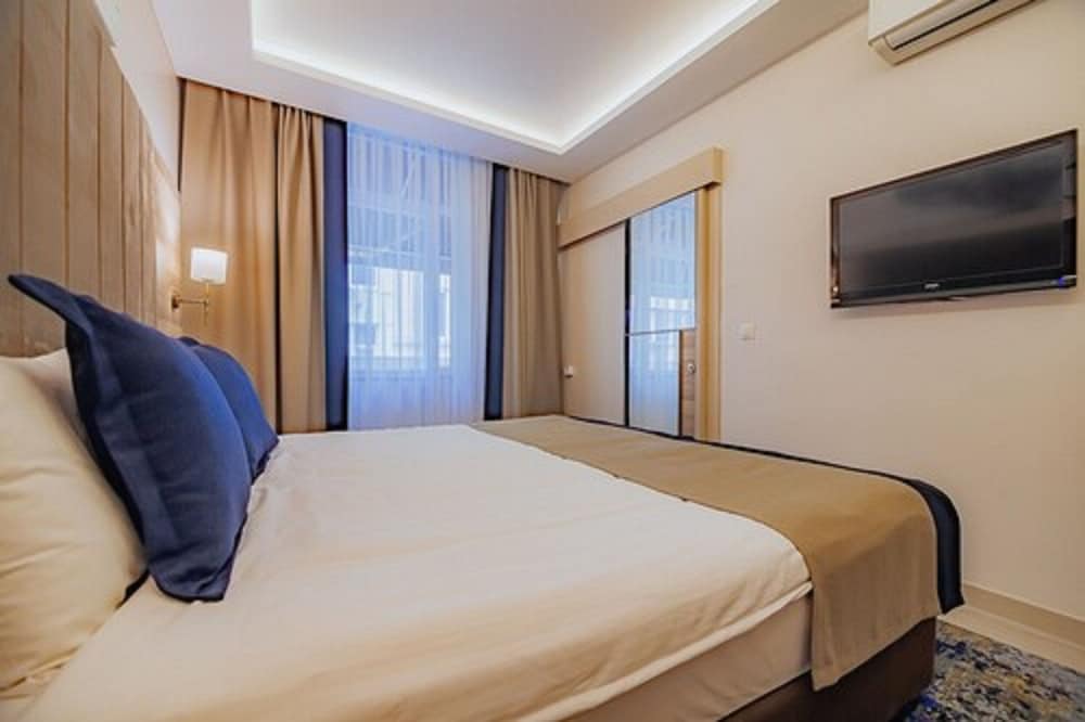 Comfort Beige Hotel 17/50