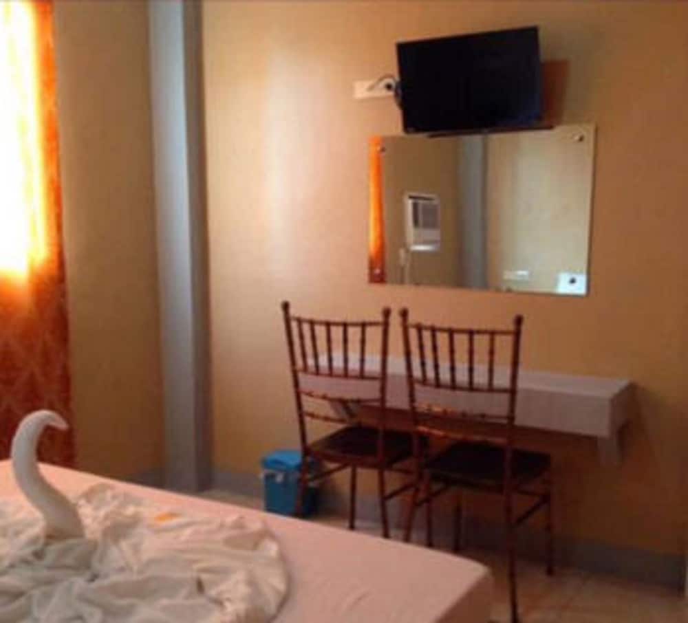 Ukl Ever Resort Hotel 25/40