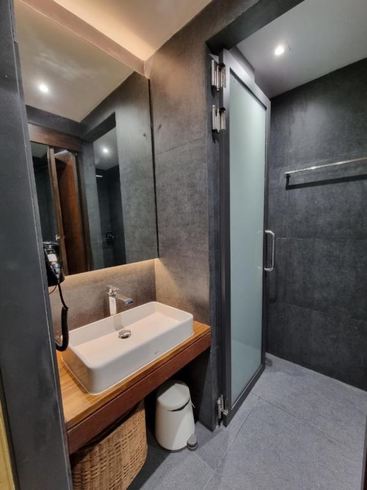 The Nhorm Hotel Ratchada 41/45