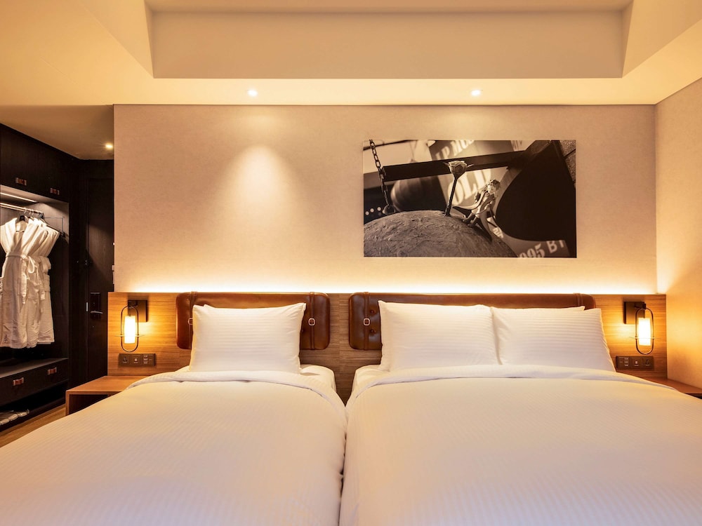 Mercure Ambassador Seoul Hongdae 13/72