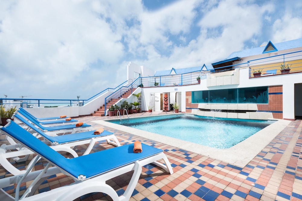 Hotel Calypso Beach 42/43
