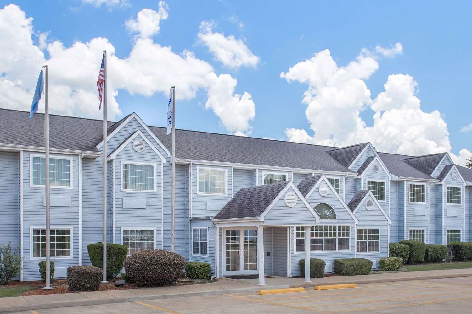Microtel Inn By Wyndham Broken Bow 2/27