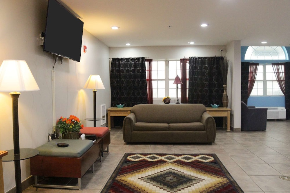 Americas Best Value Inn & Suites Jackson, TN 13/22