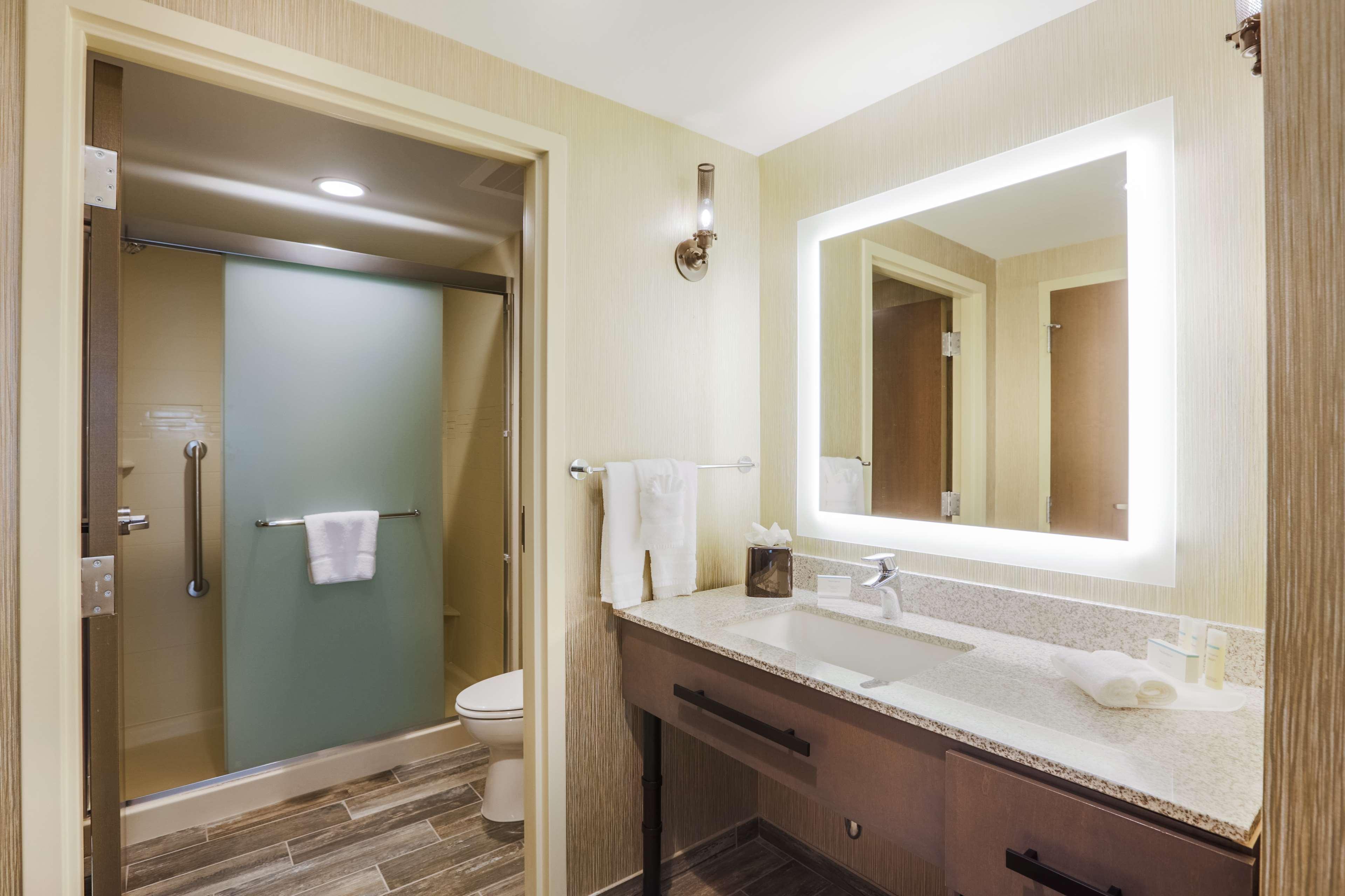 SUITE, 2 QUEEN BEDS