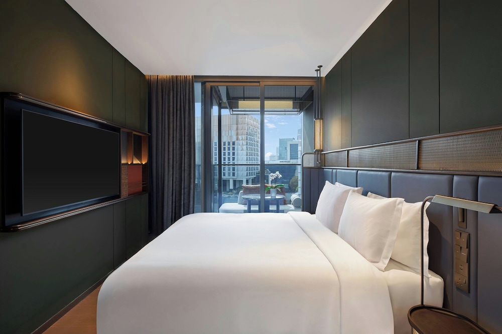 جناح بسرير كينج بإطلالة على المدينة بشرفة بغرفة نوم واحدة، Varel Singapore, a Tribute Portfolio Hotel 2/10
