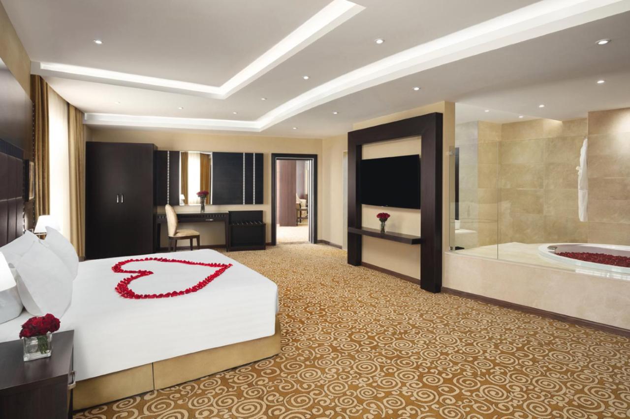جناح شهر العسل بسرير كينج، موفنبيك القصيم(Movenpick Qassim) 2/5