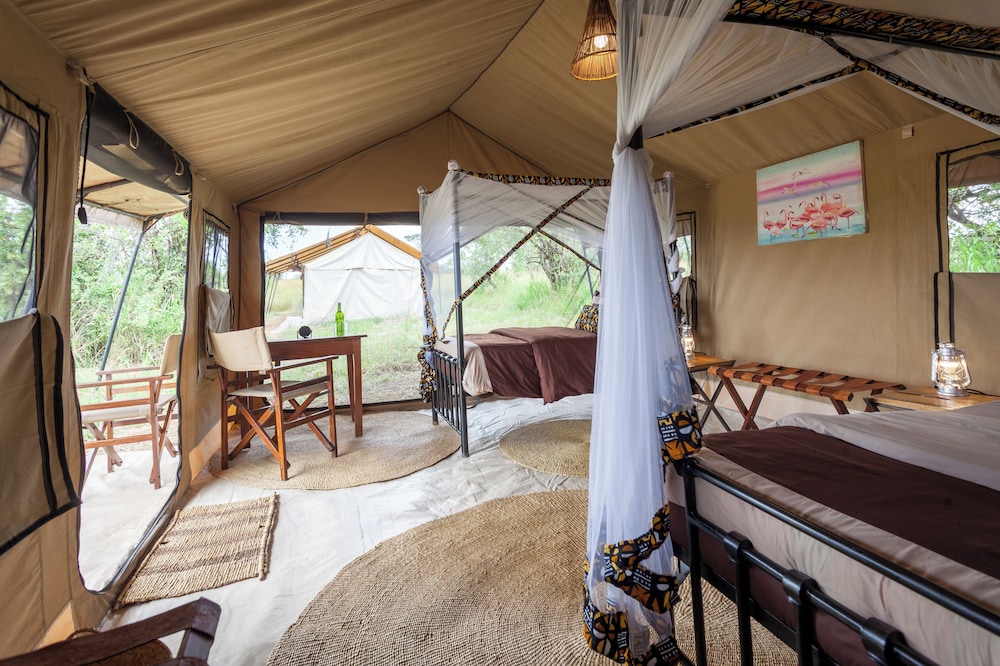 Gnu Mara River Camp 14/50