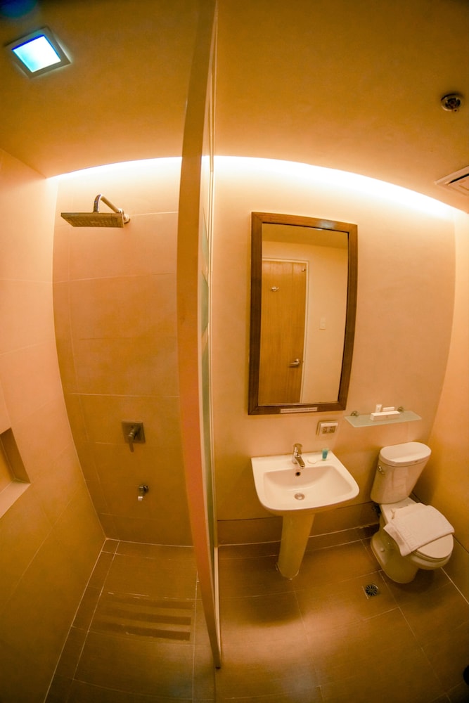 Zerenity Hotel Suites 28/28