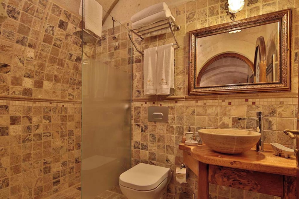Artium Cave Hotel 43/50