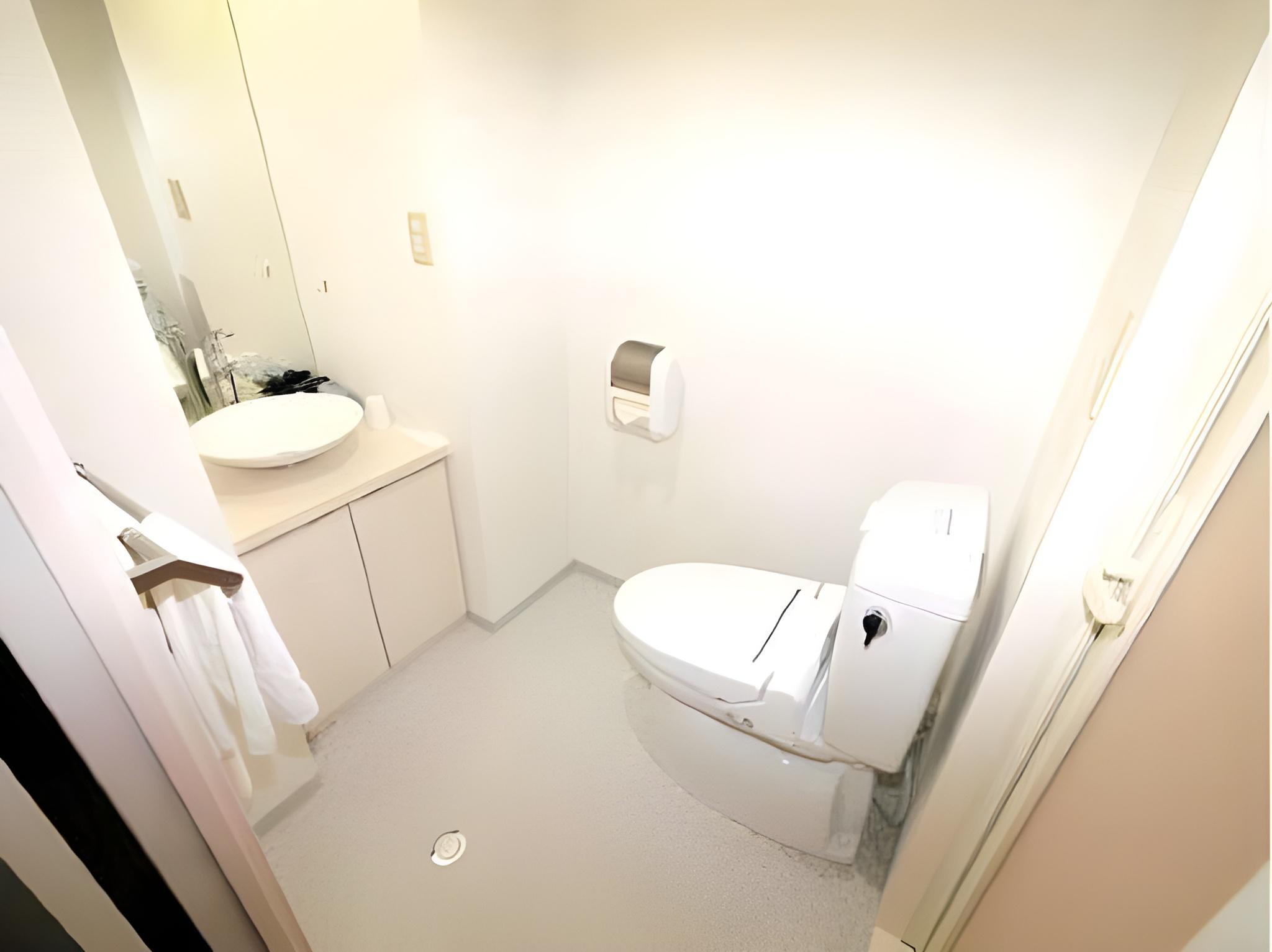 Toei Hotel 20/21