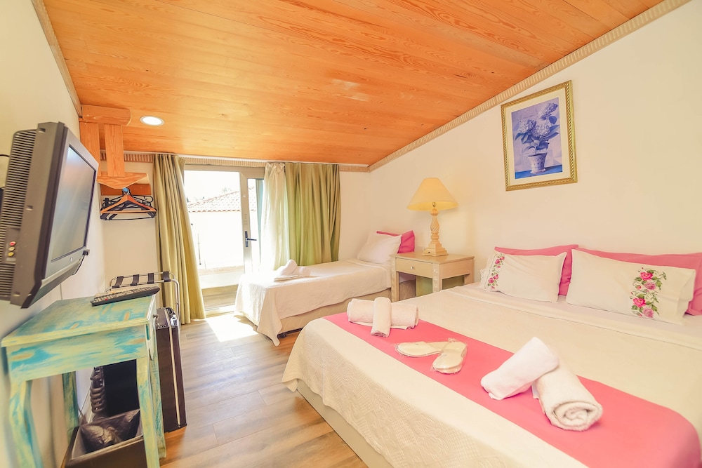Alacati Asmali Konak Hotel 8/50