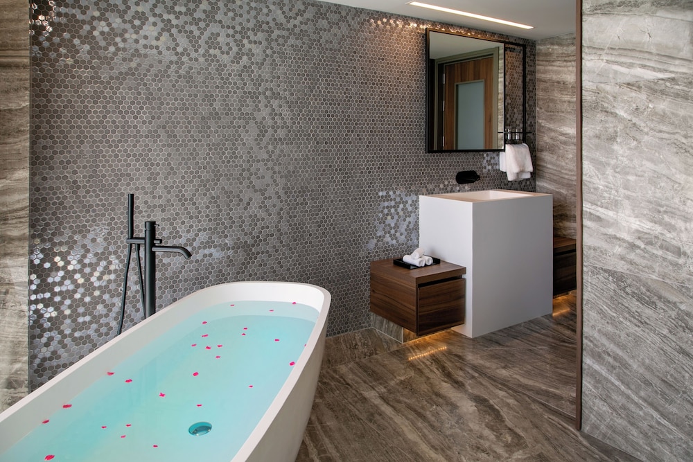 Mercure Larnaca Beach Resort 39/39