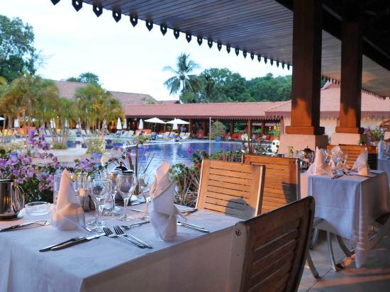 Club Med Cherating Beach 13/22