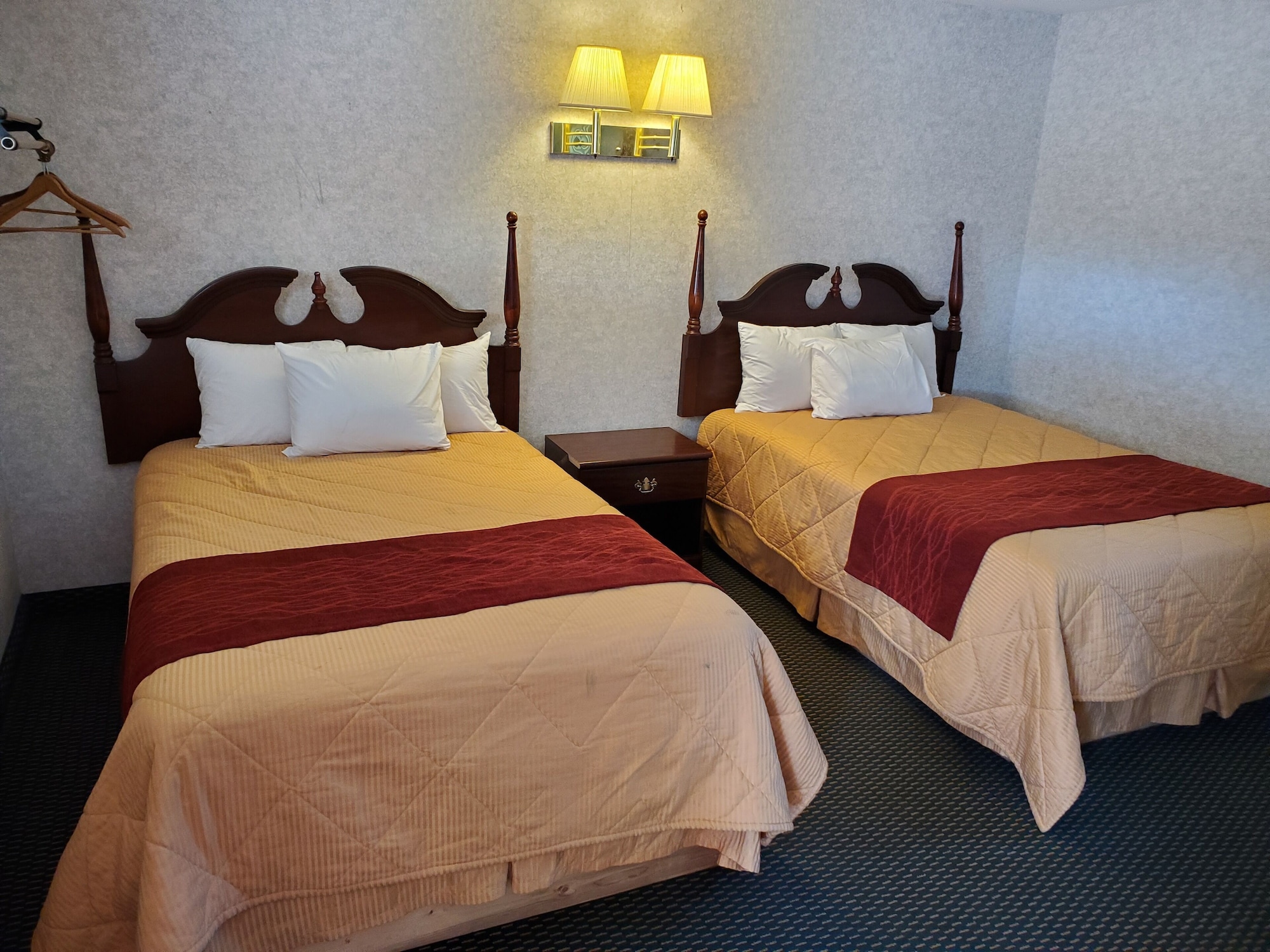 Standard, 2 Double Beds, Smoking