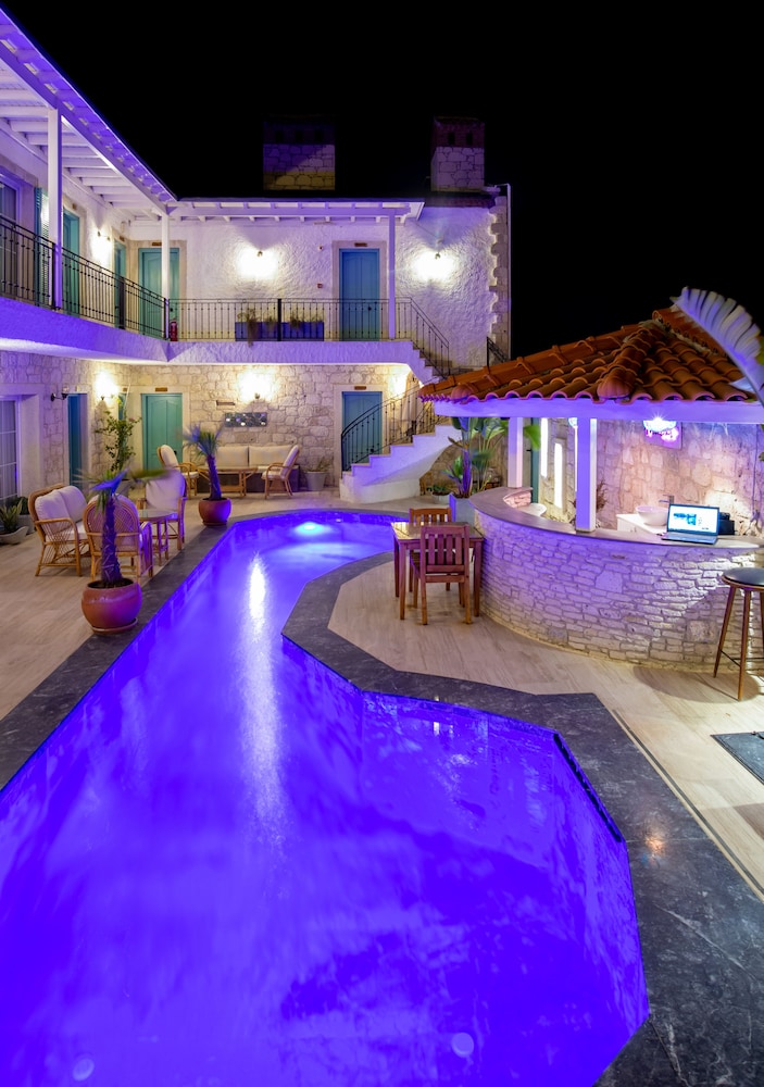 Avlu Alacati Butik Otel 30/46