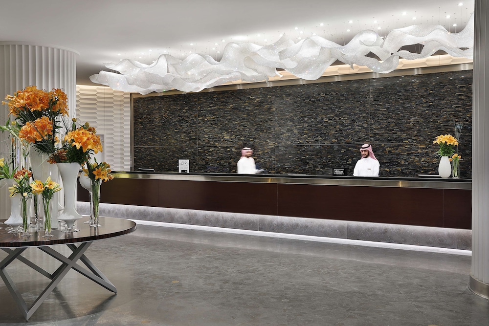 فندق هيلتون الرياض والشقق الفندقيه(Hilton Riyadh Hotel & Residences) 7/82