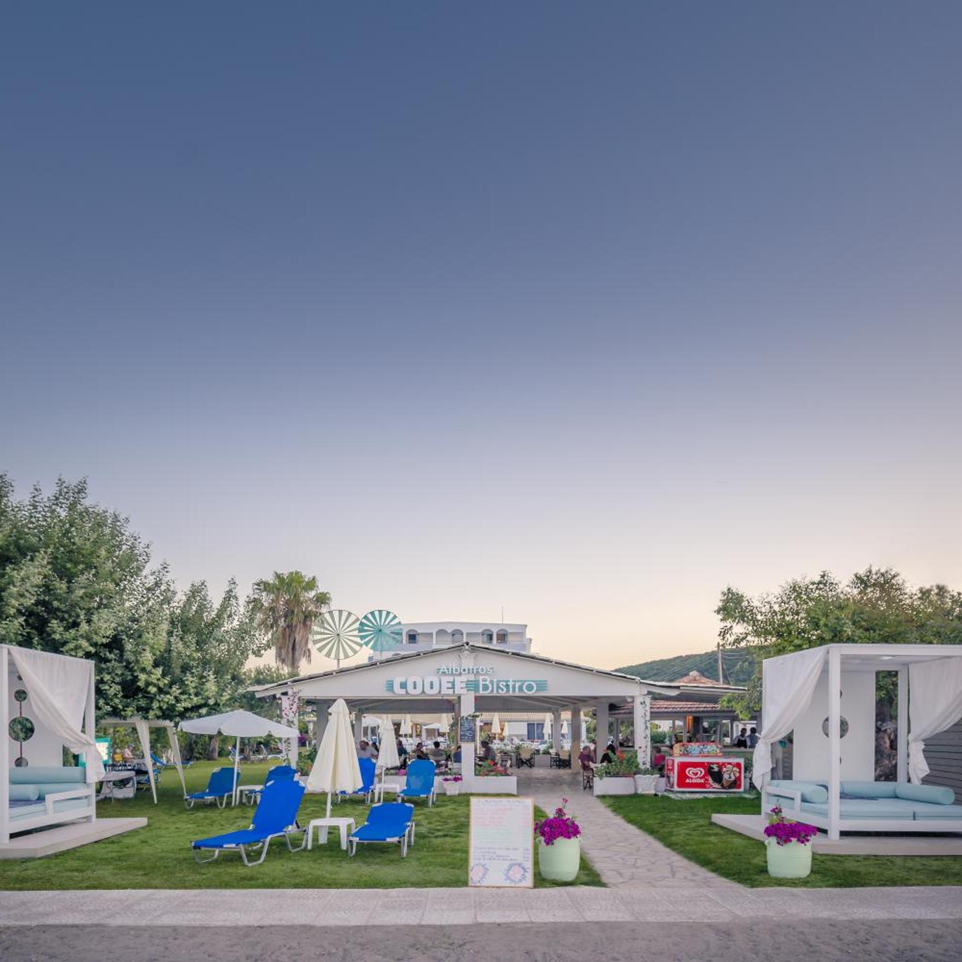 Albatros Hotel 42/54