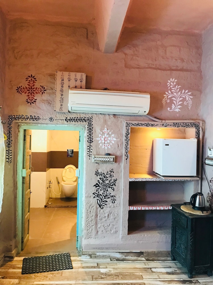 Rani Mahal 6/50