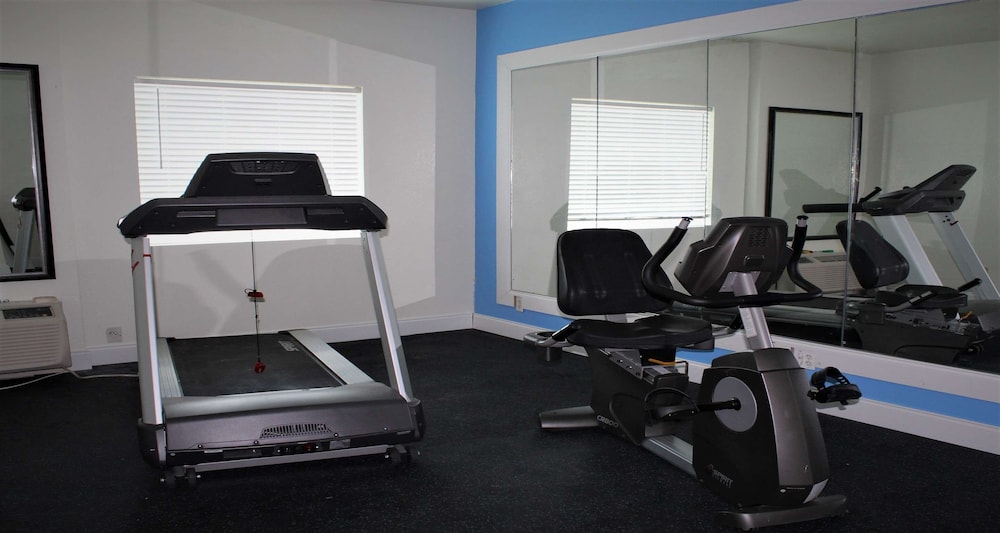 SureStay Plus Hotel by Best Western Niagara Falls East 11/17