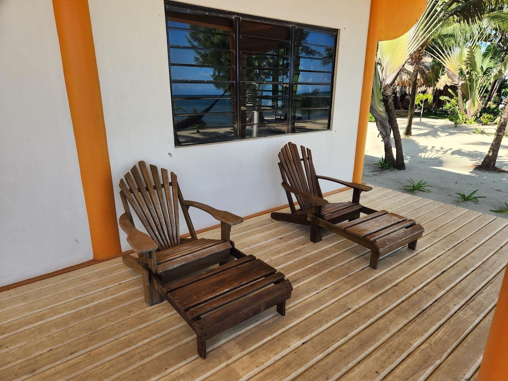 Maya Beach Hotel 53/82