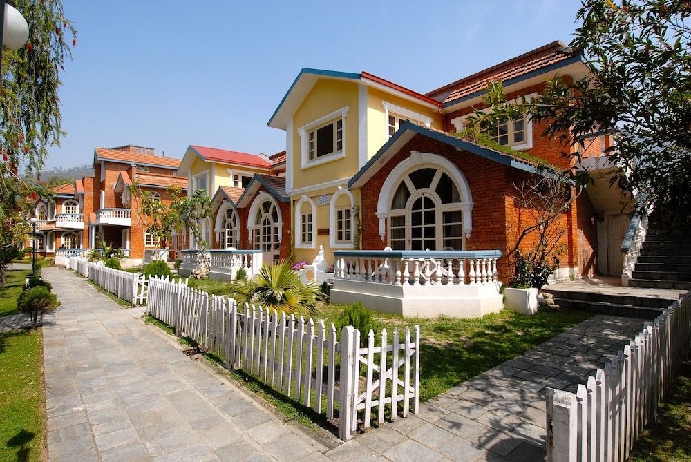 Park Village Resort in Burhanilkantha