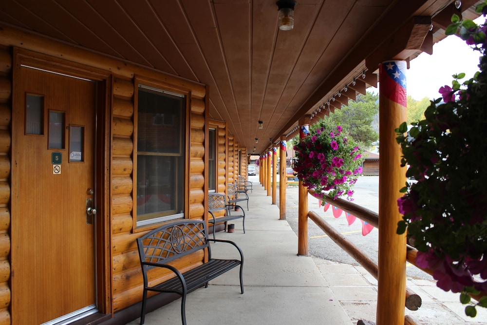 Lone Eagle Lodge 36/66